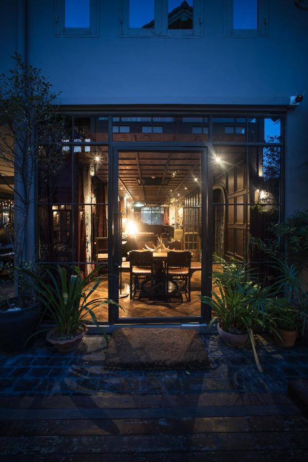 Baan Tuk Din Hotel Bangkok Exterior foto